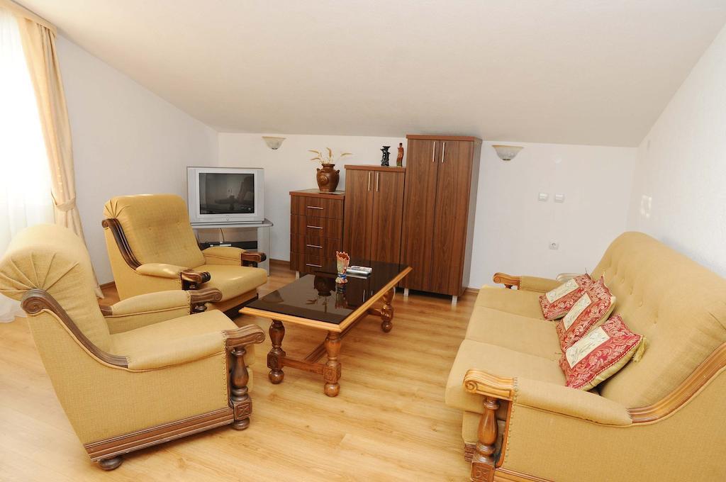 D&R Boreta Apartments บุดวา ภายนอก รูปภาพ