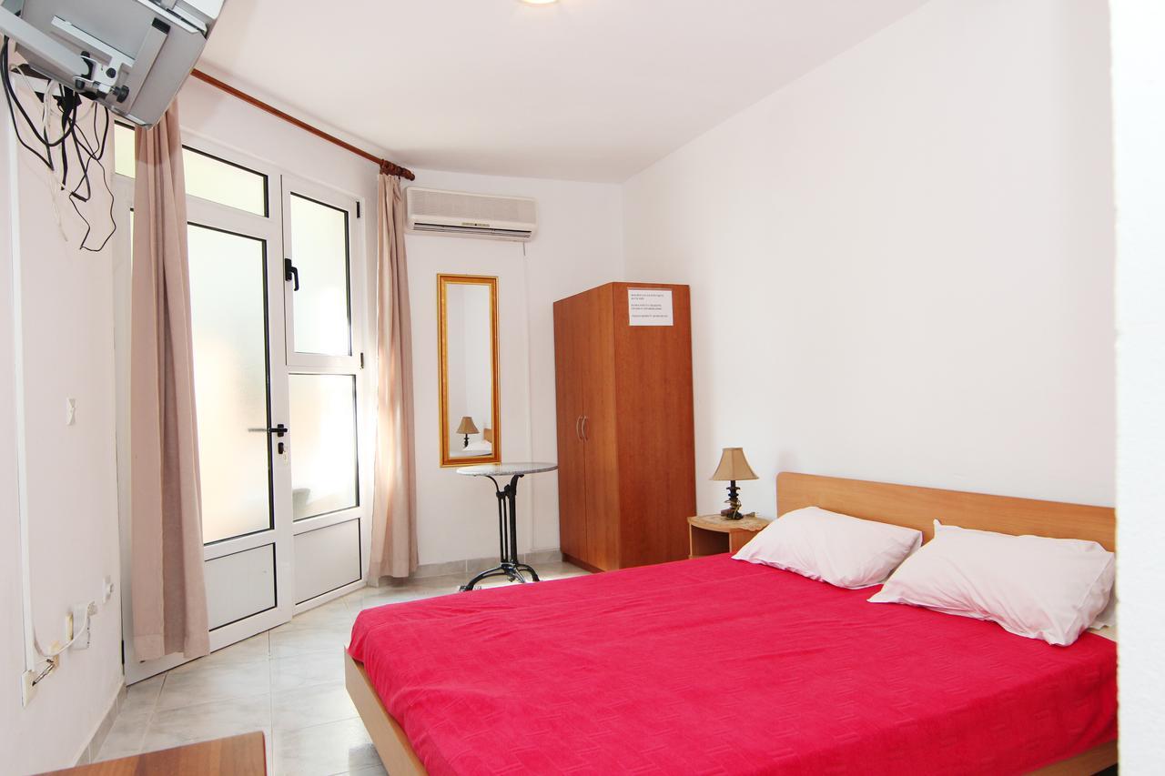 D&R Boreta Apartments บุดวา ภายนอก รูปภาพ