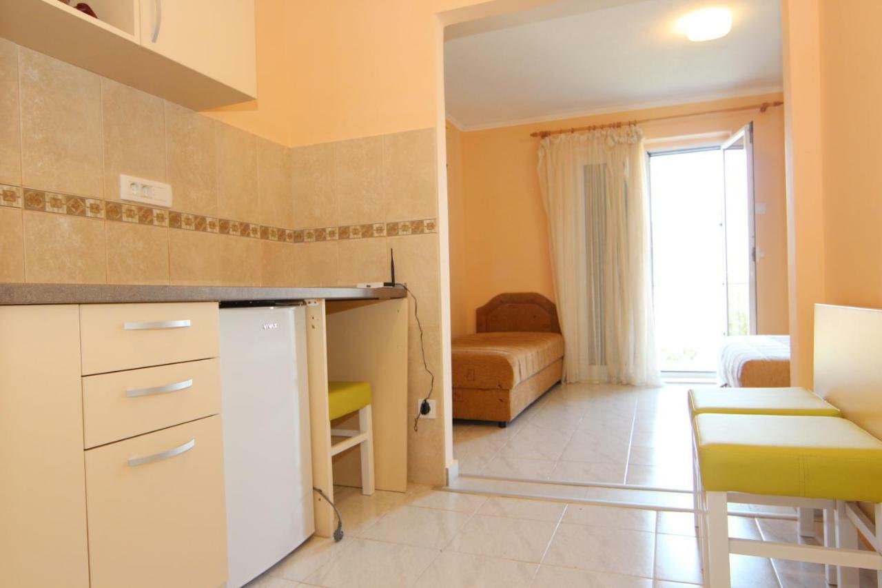 D&R Boreta Apartments บุดวา ภายนอก รูปภาพ