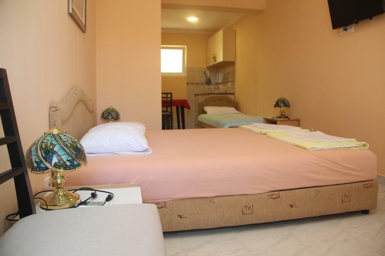 D&R Boreta Apartments บุดวา ภายนอก รูปภาพ