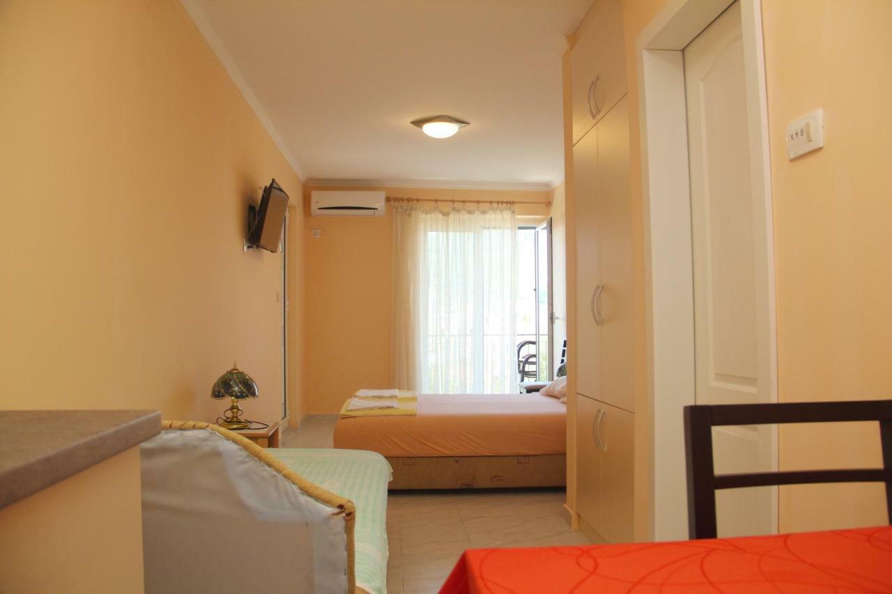 D&R Boreta Apartments บุดวา ภายนอก รูปภาพ