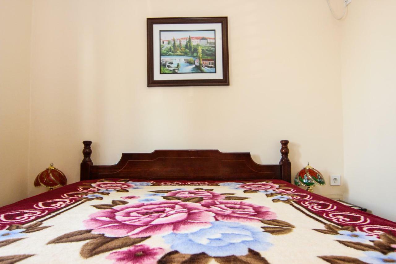 D&R Boreta Apartments บุดวา ภายนอก รูปภาพ