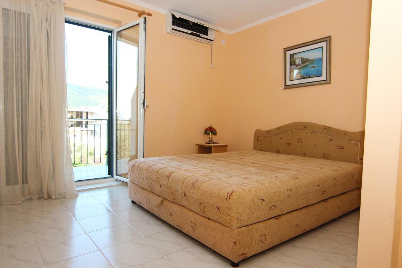 D&R Boreta Apartments บุดวา ภายนอก รูปภาพ
